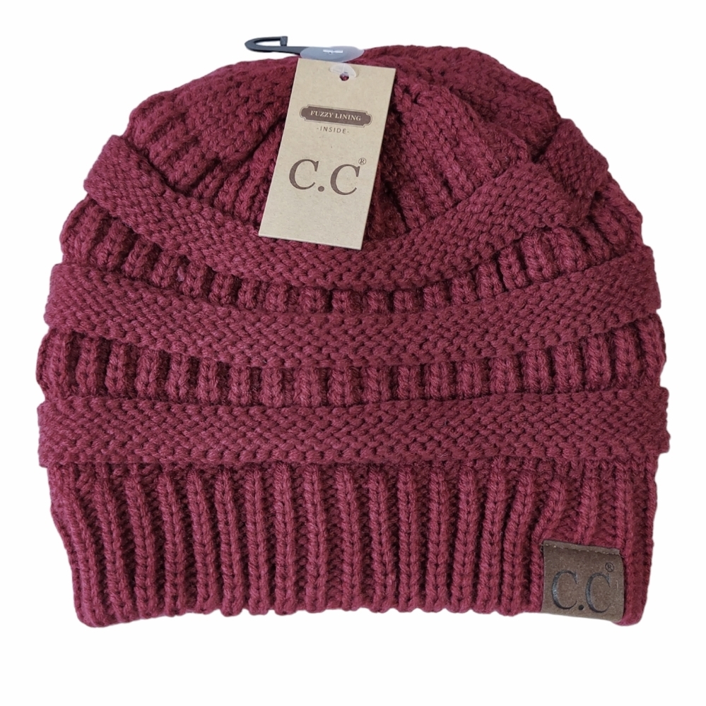 Women's Beanie Hat Burgundy Winter Hat Warm Thick Lined New Stretch Casual Ski